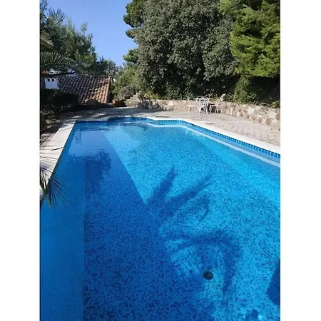 4 Bedroom
