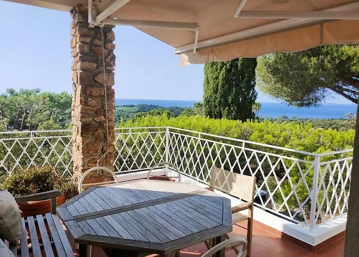 4 Bedroom *