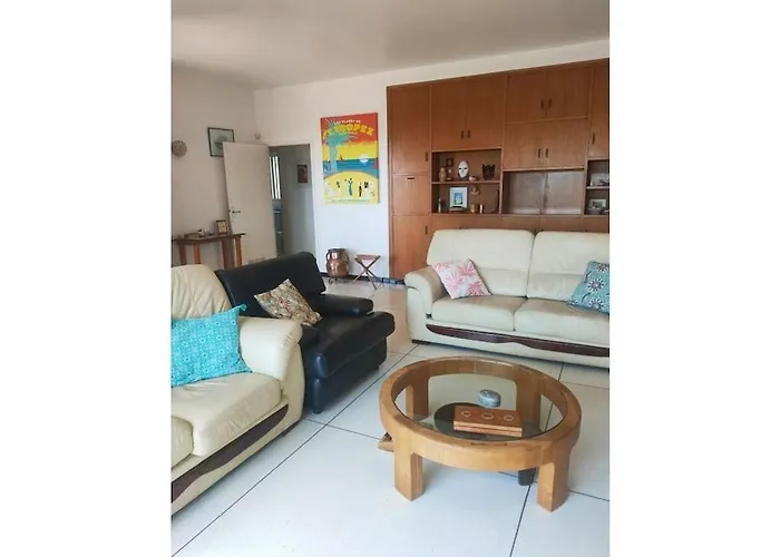 فيلة 4 Bedroom لا كروا فالميه